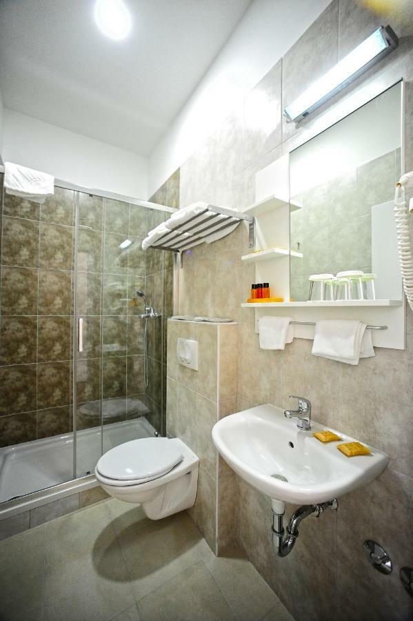 Bed & Breakfast Valenti 4*